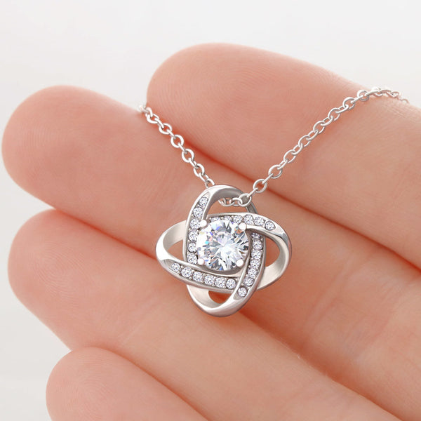 Collar Nudo de Amor para Esposas